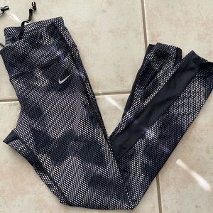 NIKE black/grey/white dri-fit workout leggings